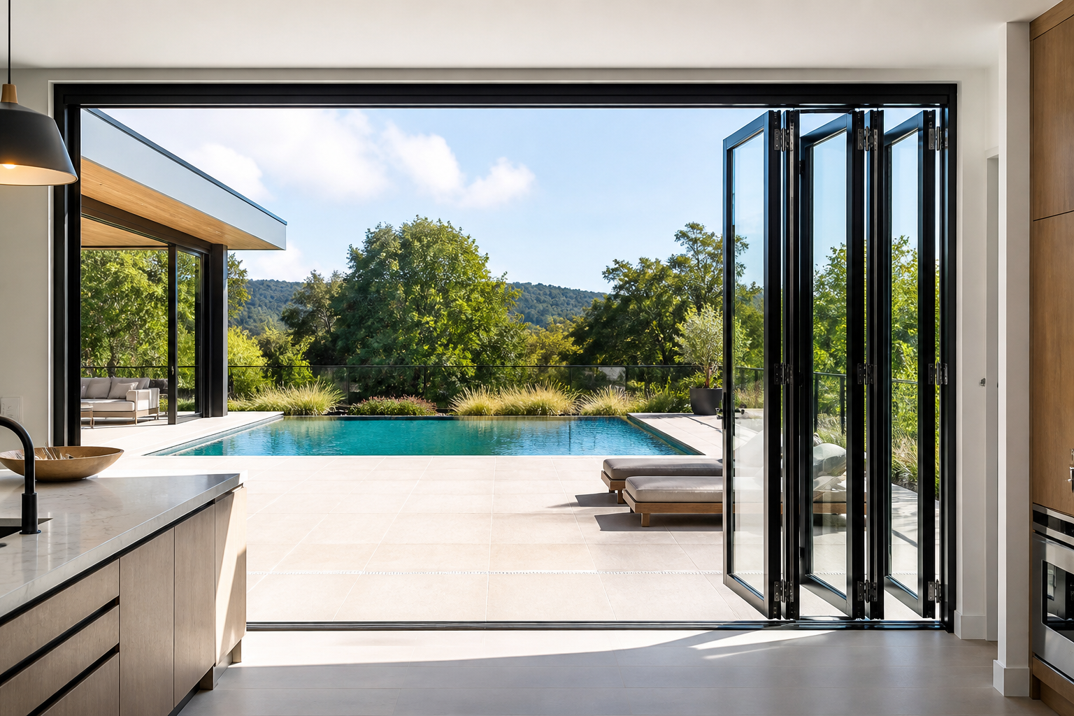 VLX 100 Bifold / Folding Door in Hialeah Gardens, FL | Sightline Windows & Doors Hialeah Gardens - detail 3